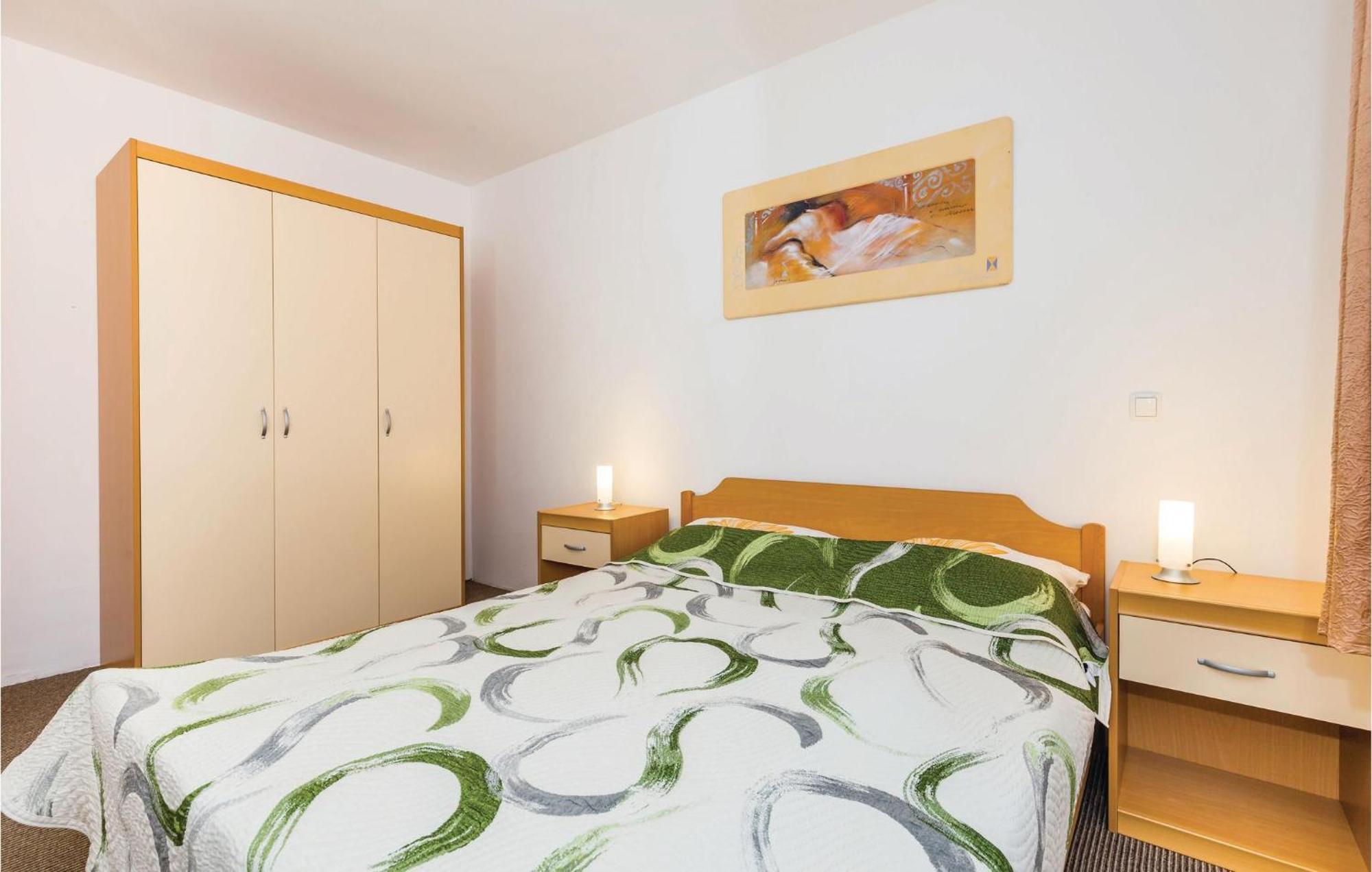 Stunning Apartment In Mošćenička Draga Екстериор снимка